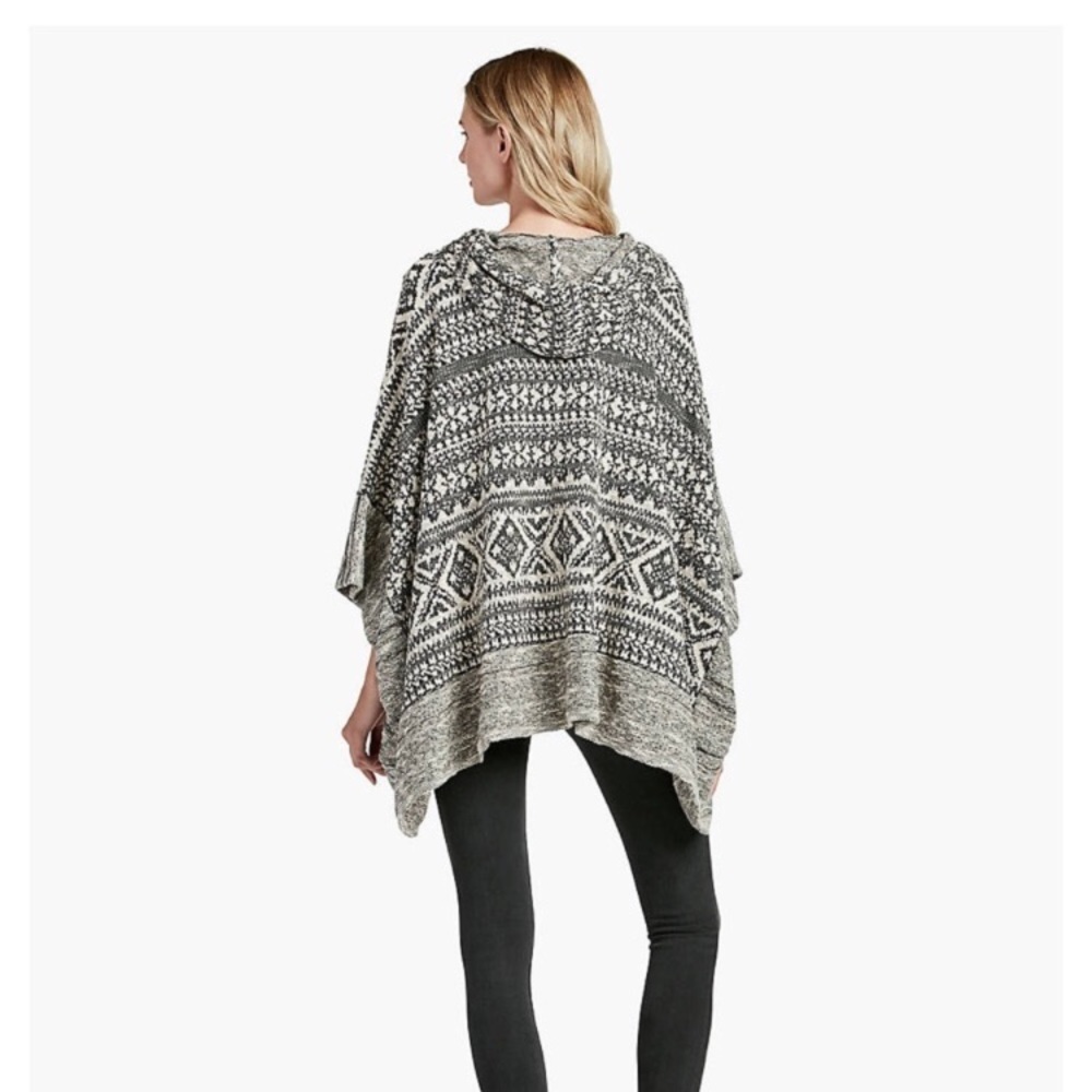 Lucky Brand Jacquard Terry Poncho - Picture 2 of 6